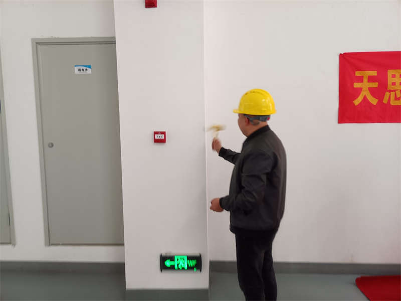 <a href=http://www.gdyjyx.cn/gccf/ target=_blank class=infotextkey>合肥廠房裝修</a>